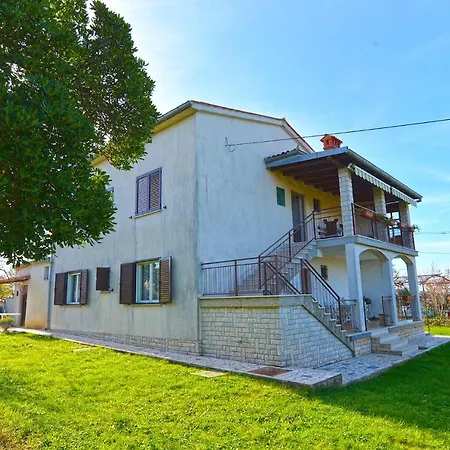 Apartments Regina 1067 Rovinj