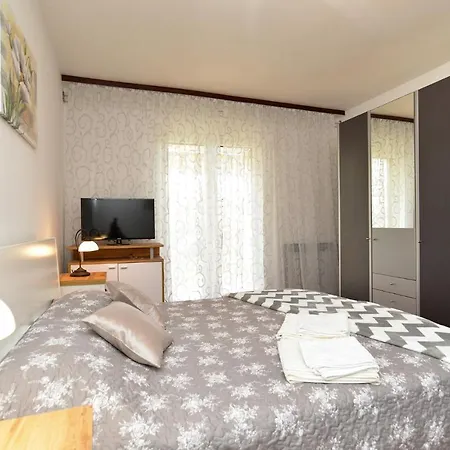 Apartments Regina 1067 Apartment Rovinj